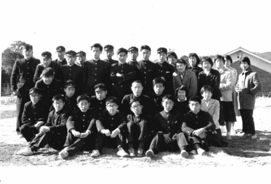 昭和34(1959)年3月卒業記念生研卒業生写真