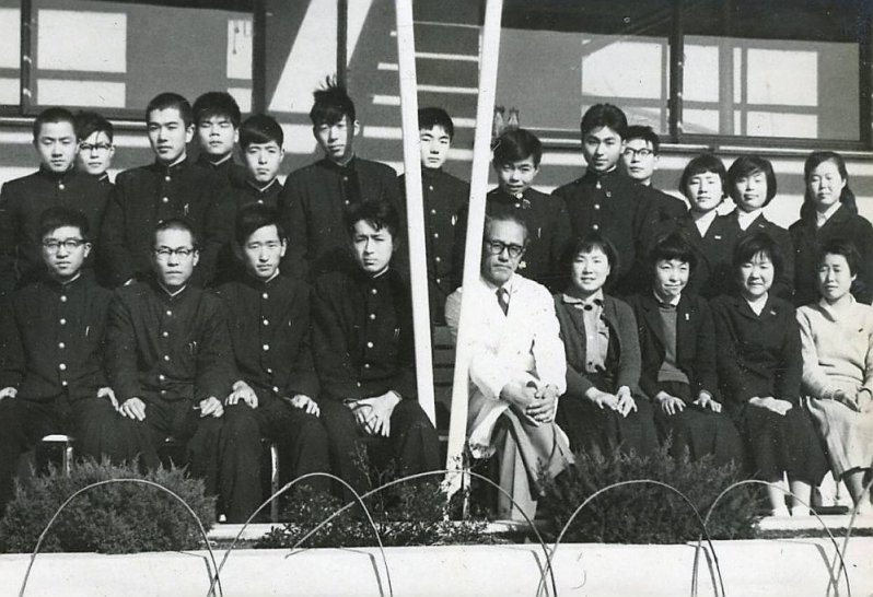 昭和35(1960)年3月卒業記念生研卒業生写真